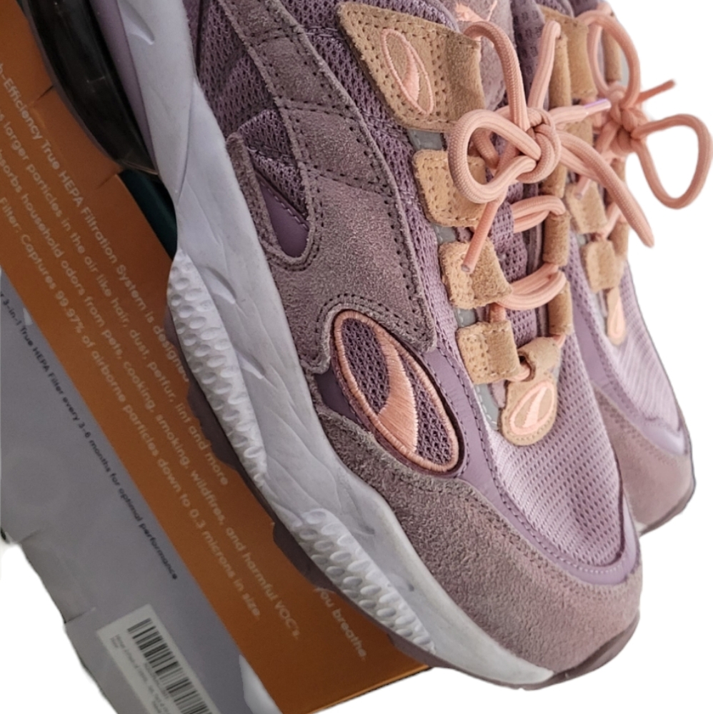 Puma sneakers women size 9.5